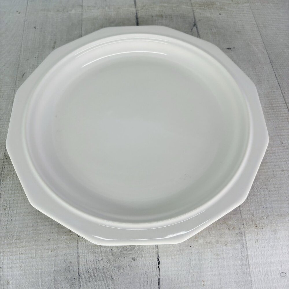 Pfaltzgraff HERITAGE WHITE Multisided Castle Mark Stoneware Dinner Plates Set 4 - Picture 2 of 16